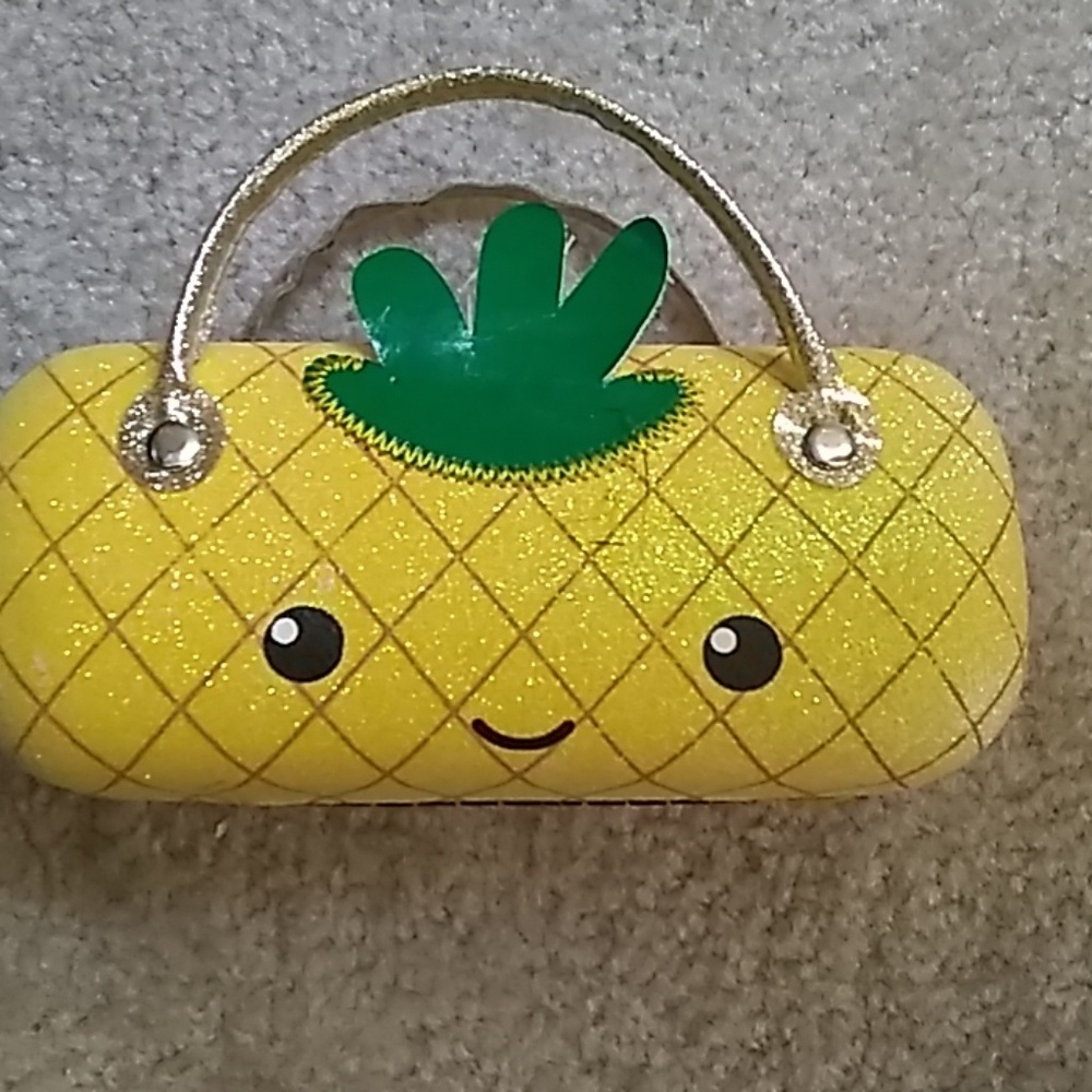 Pineapple money case